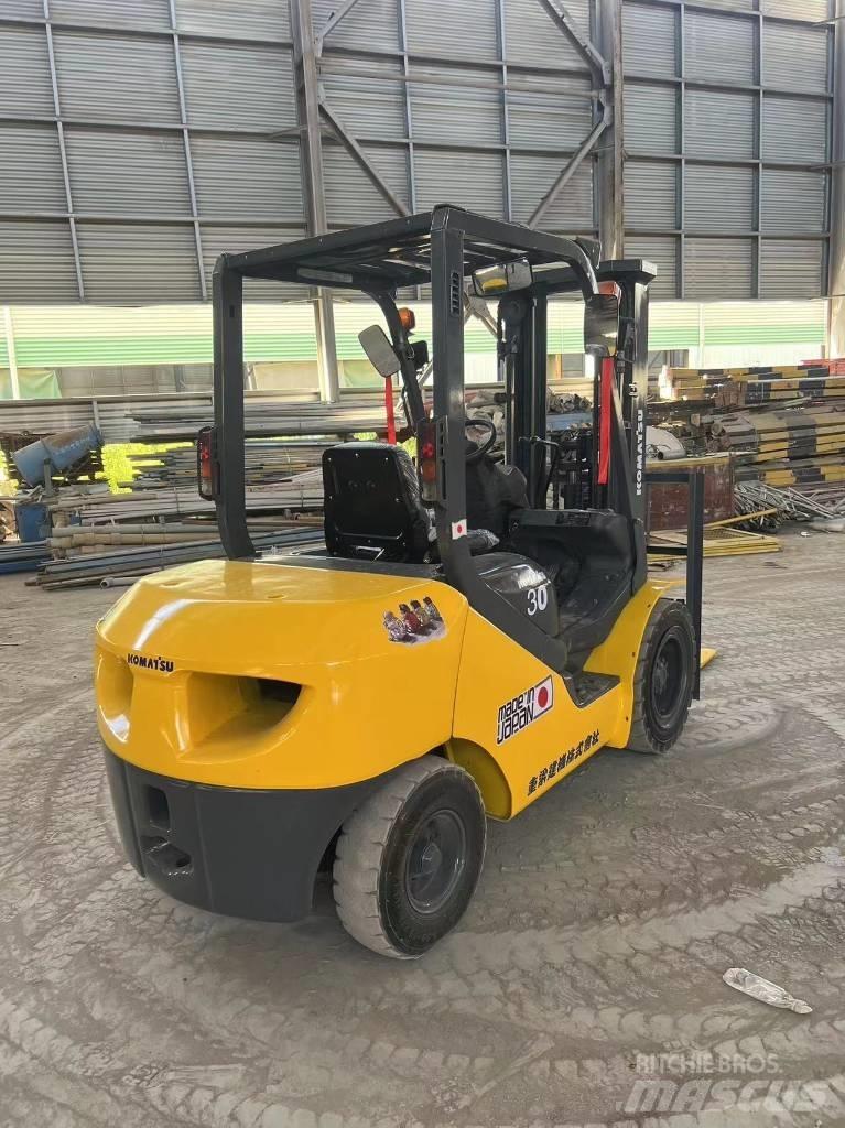 Komatsu FD 30 T-17 Empilhadores Diesel