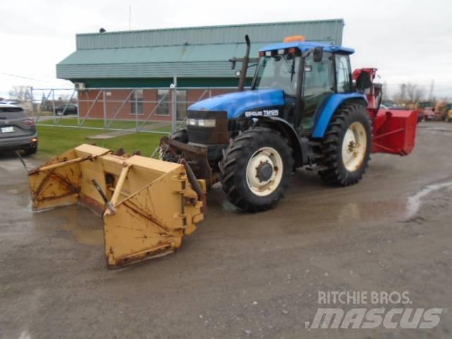 New Holland TM 125 Tratores Agrícolas usados