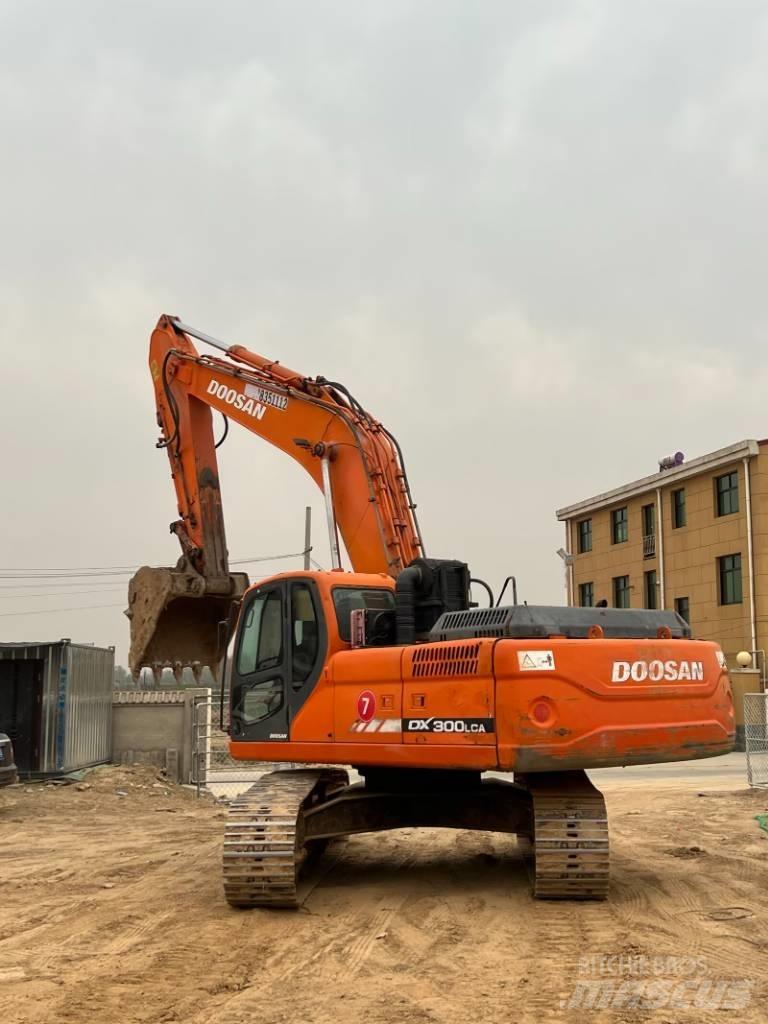 Doosan DX300LCA Escavadoras de rastos
