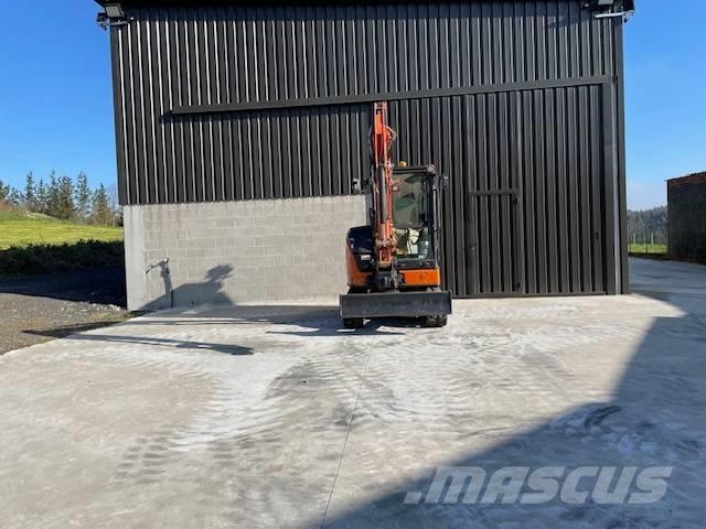 Hitachi u 33 Mini Escavadoras <7t