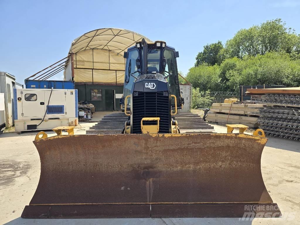 CAT D 3 LGP Dozers - Tratores rastos