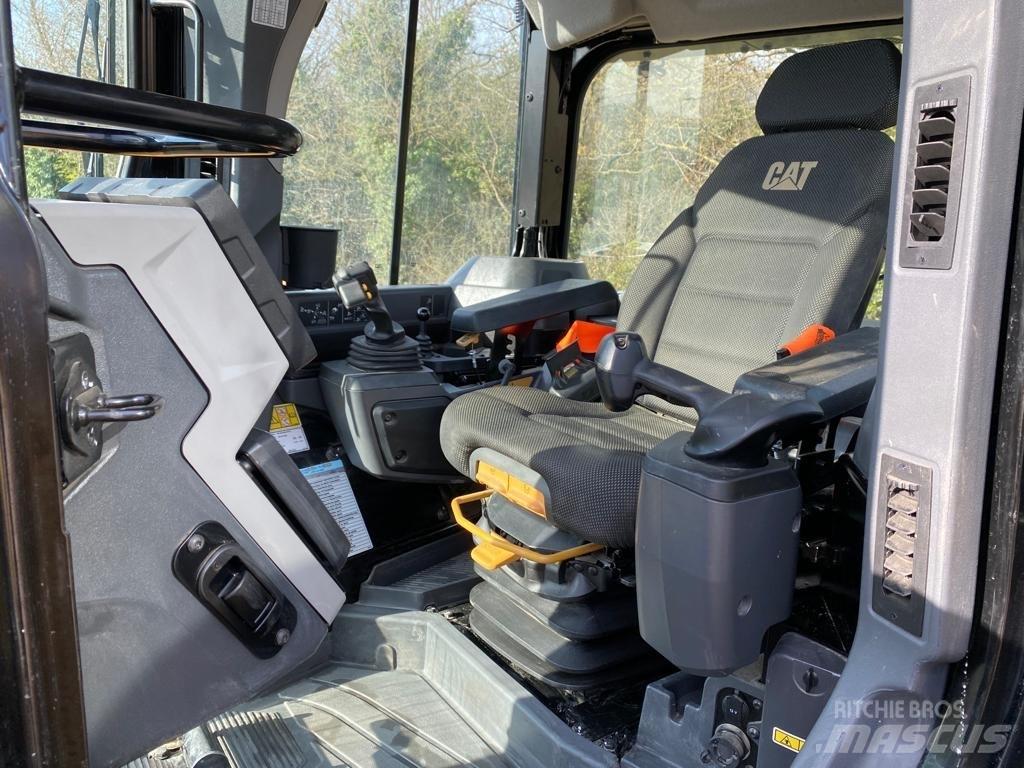 CAT D 6 Dozers - Tratores rastos