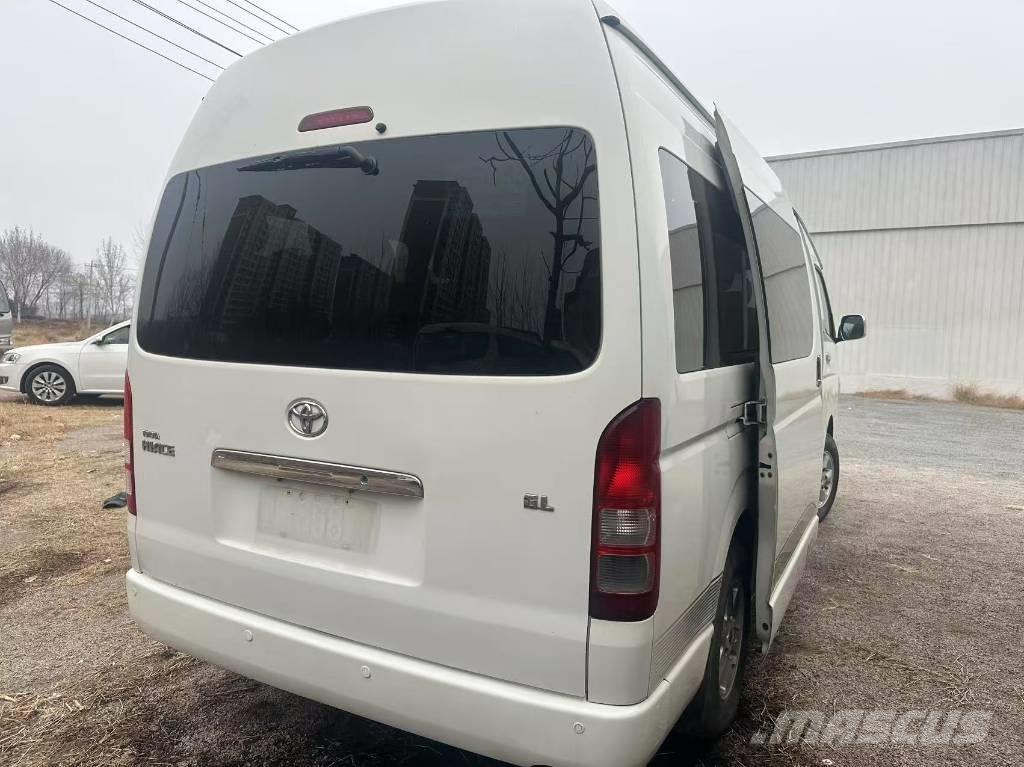 Toyota Hiace Carrinhas de caixa fechada