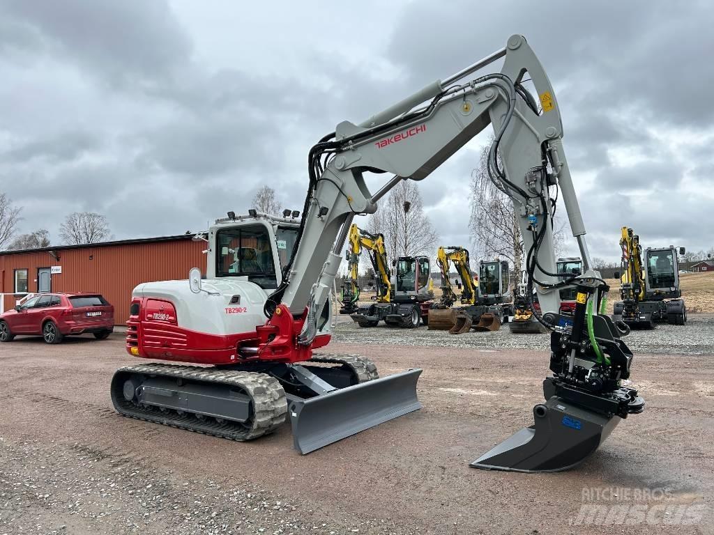 Takeuchi TB290 Escavadoras Midi 7t - 12t