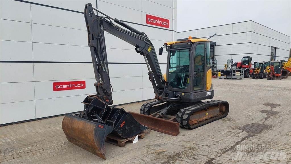 Volvo ECR50D Escavadoras de rodas