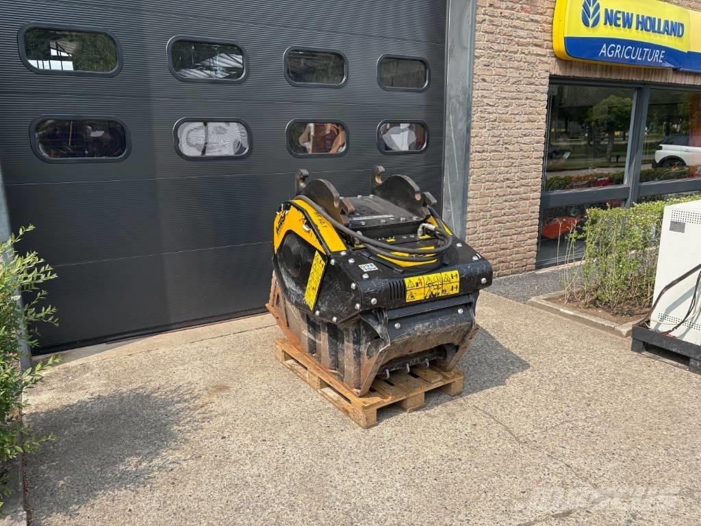 MB Crusher BF 60.1 Baldes britadores