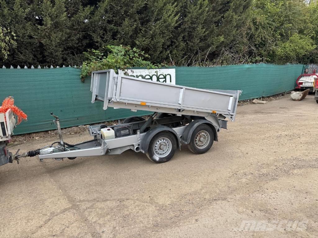 Ifor Williams 8 x 5 Reboques basculantes