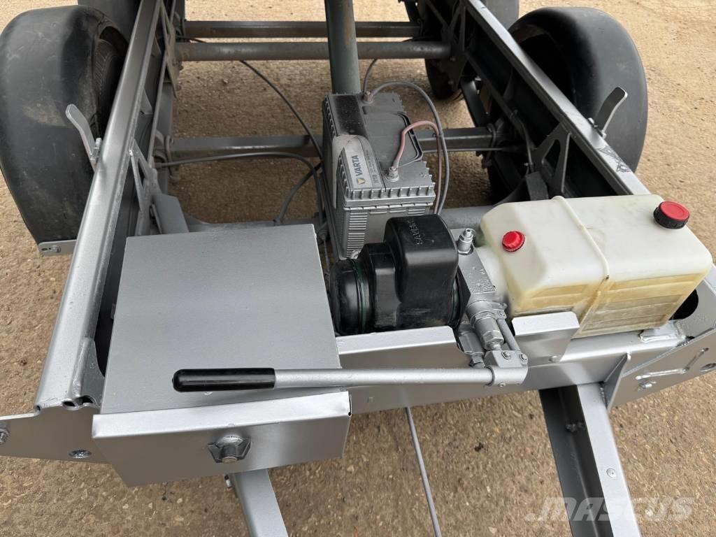 Ifor Williams 8 x 5 Reboques basculantes