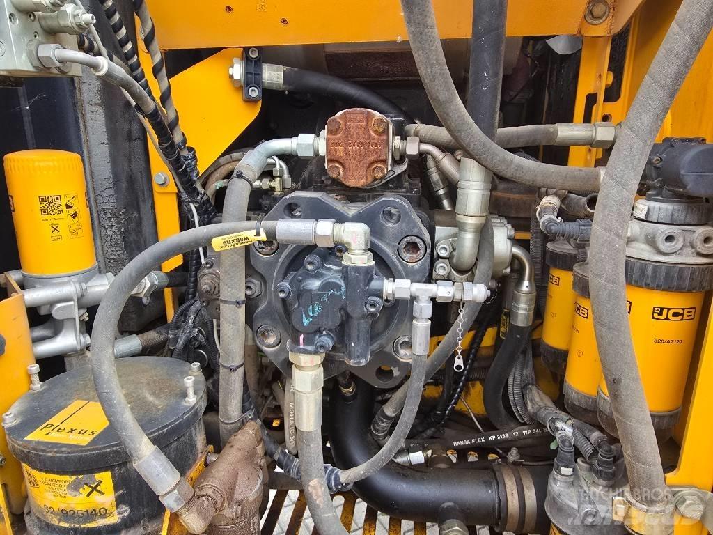 JCB JS 220 N LC Escavadoras de rastos