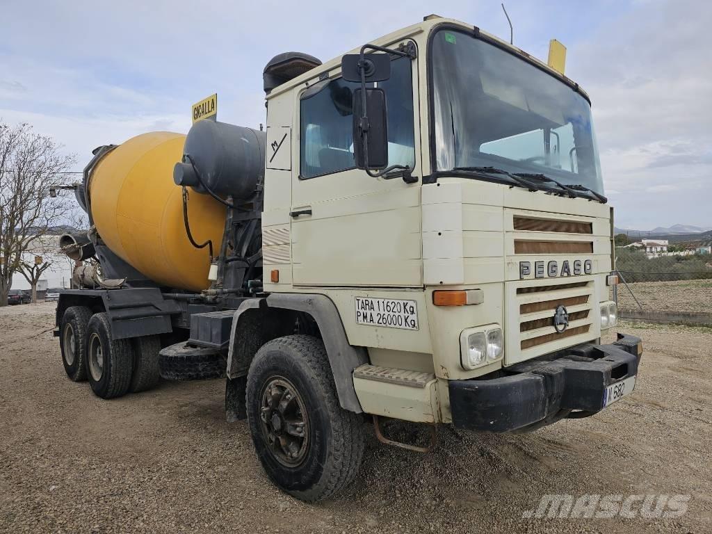 Pegaso 2323k Camiões bomba Betão