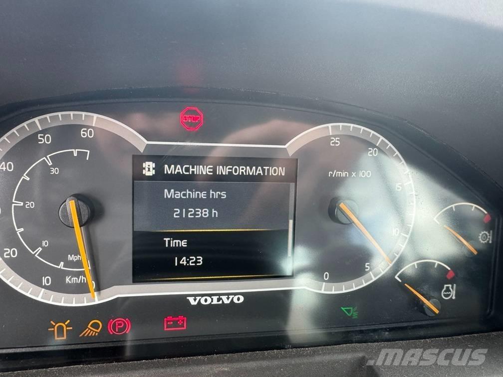 Volvo L 220 H Pás carregadoras de rodas