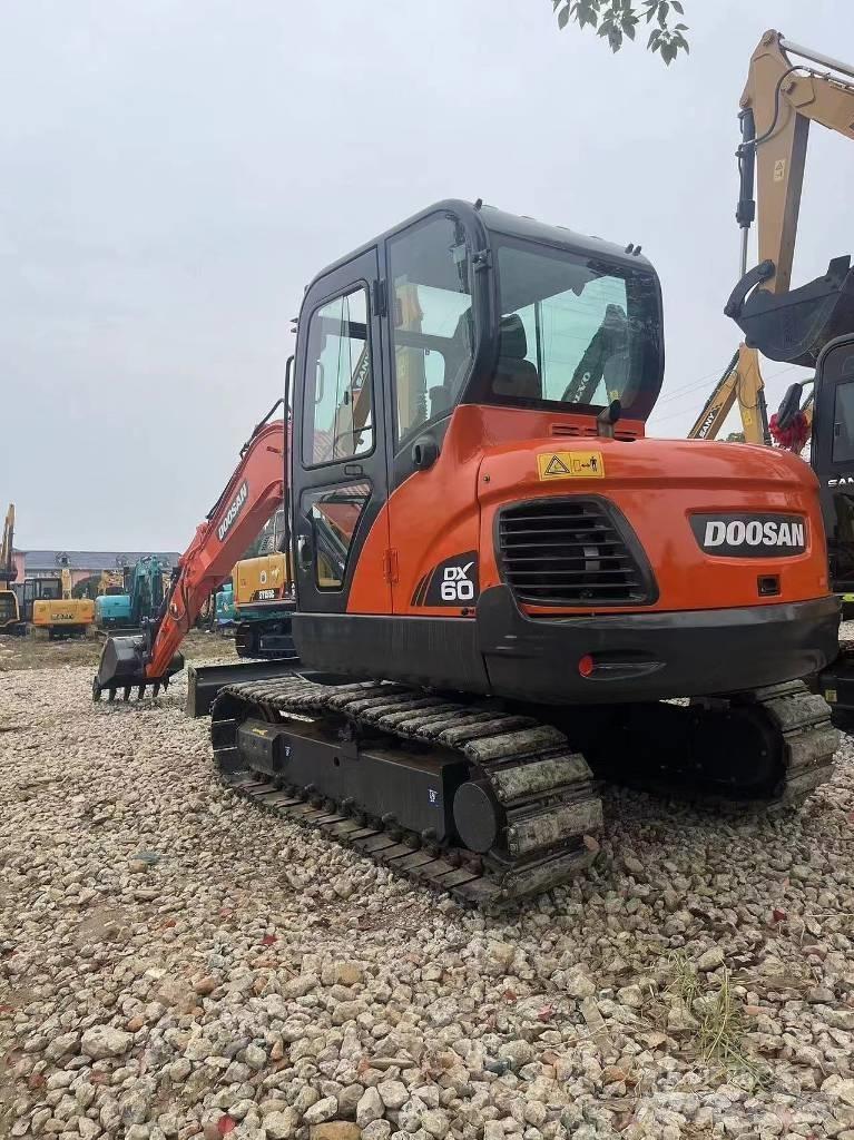 Doosan DX60 Mini Escavadoras <7t