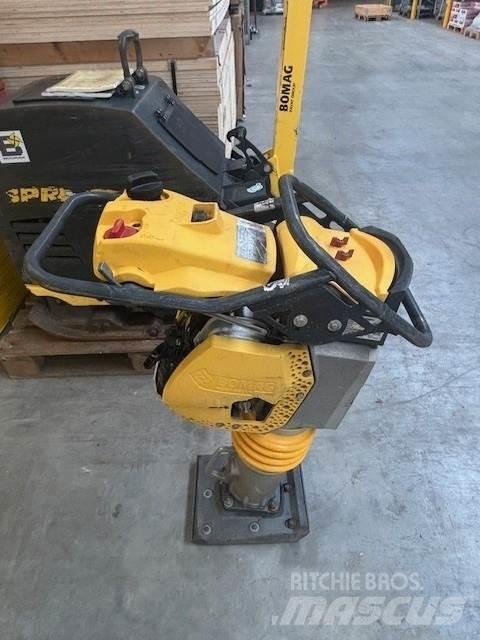 Bomag BT65 Placas compactadoras