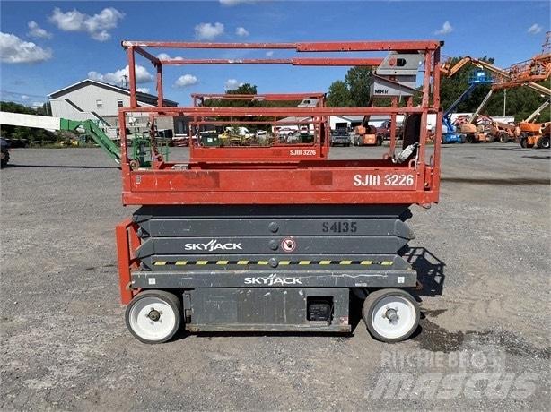 SkyJack SJ III 3226 Elevadores de tesoura