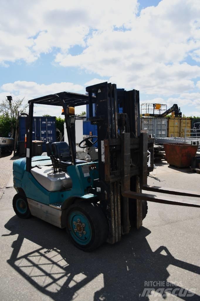Feeler FD30CTJ Empilhadores de montagem em camião