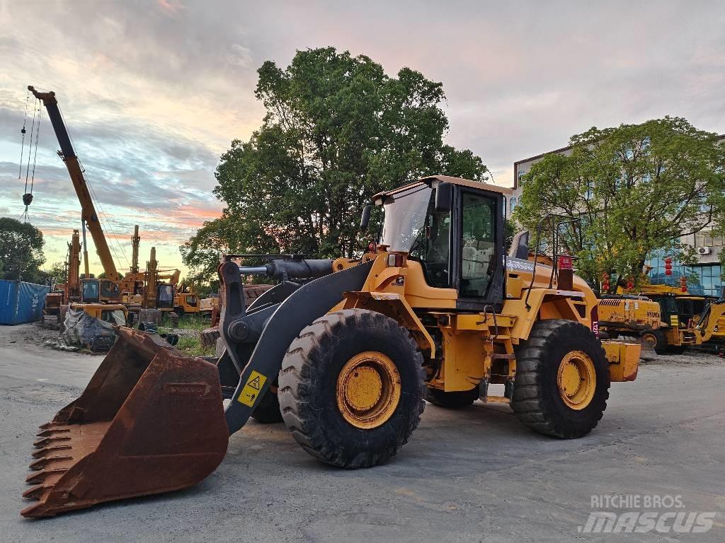 Volvo L 120 Pás carregadoras de rodas