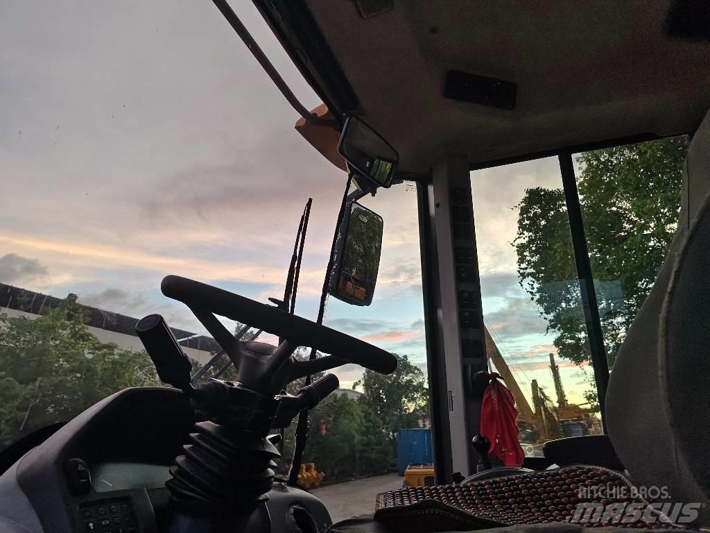 Volvo L 120 Pás carregadoras de rodas