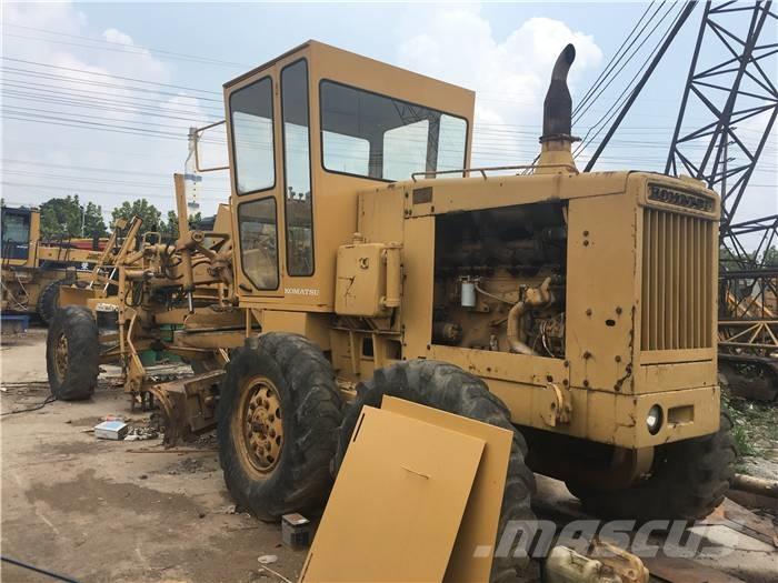 Komatsu GD 623 A Motoniveladoras
