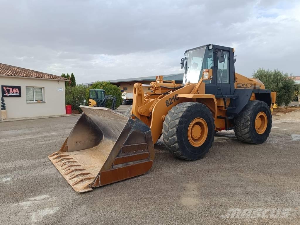 CASE 821 C Pás carregadoras de rodas