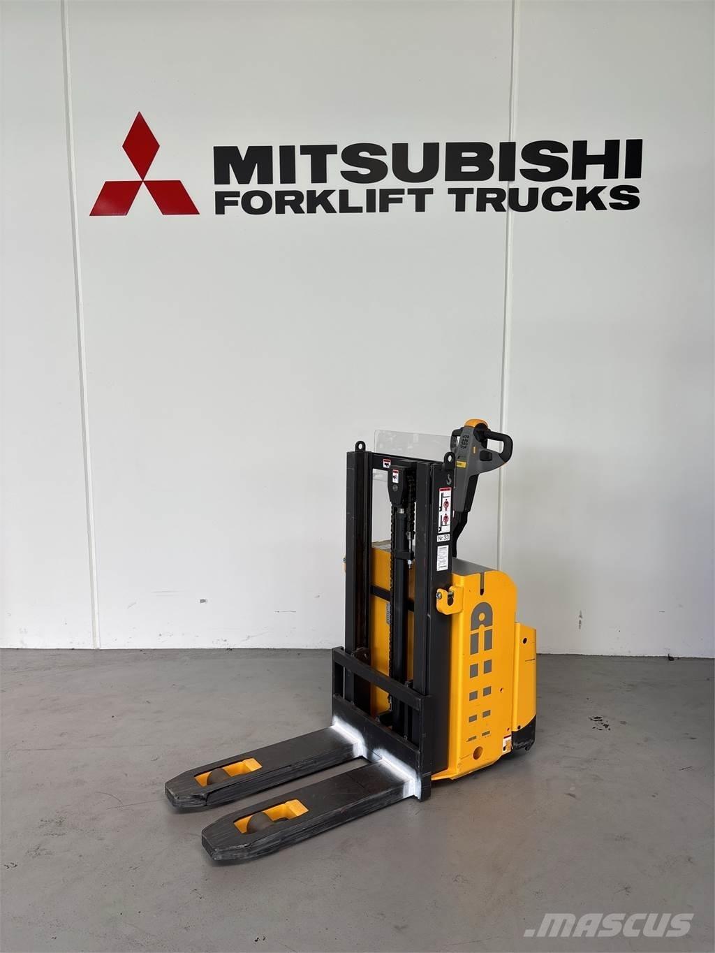 Atlet PSL125 Empilhador para operador externo