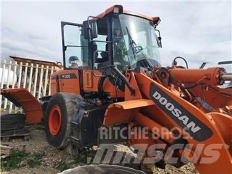 Doosan DL 300-3 Pás carregadoras de rodas