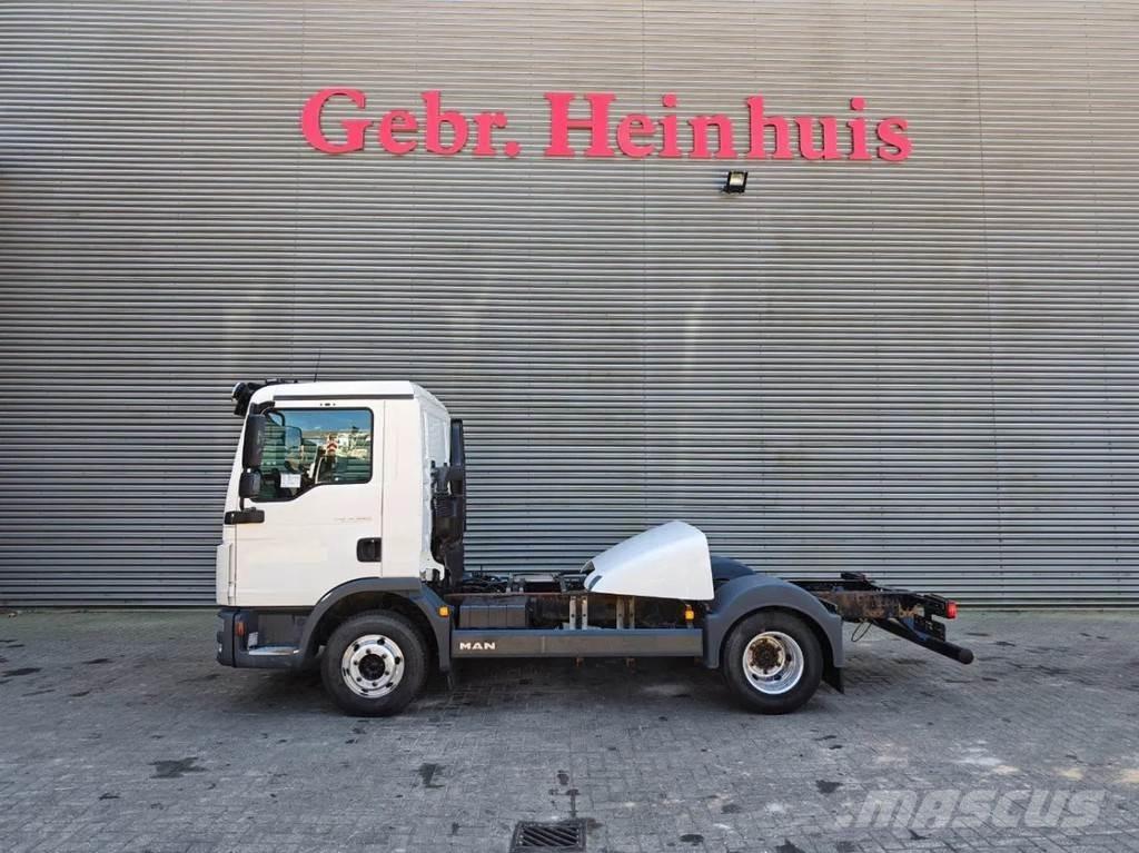 MAN TGL 8.220 4x2 Camiões de chassis e cabine