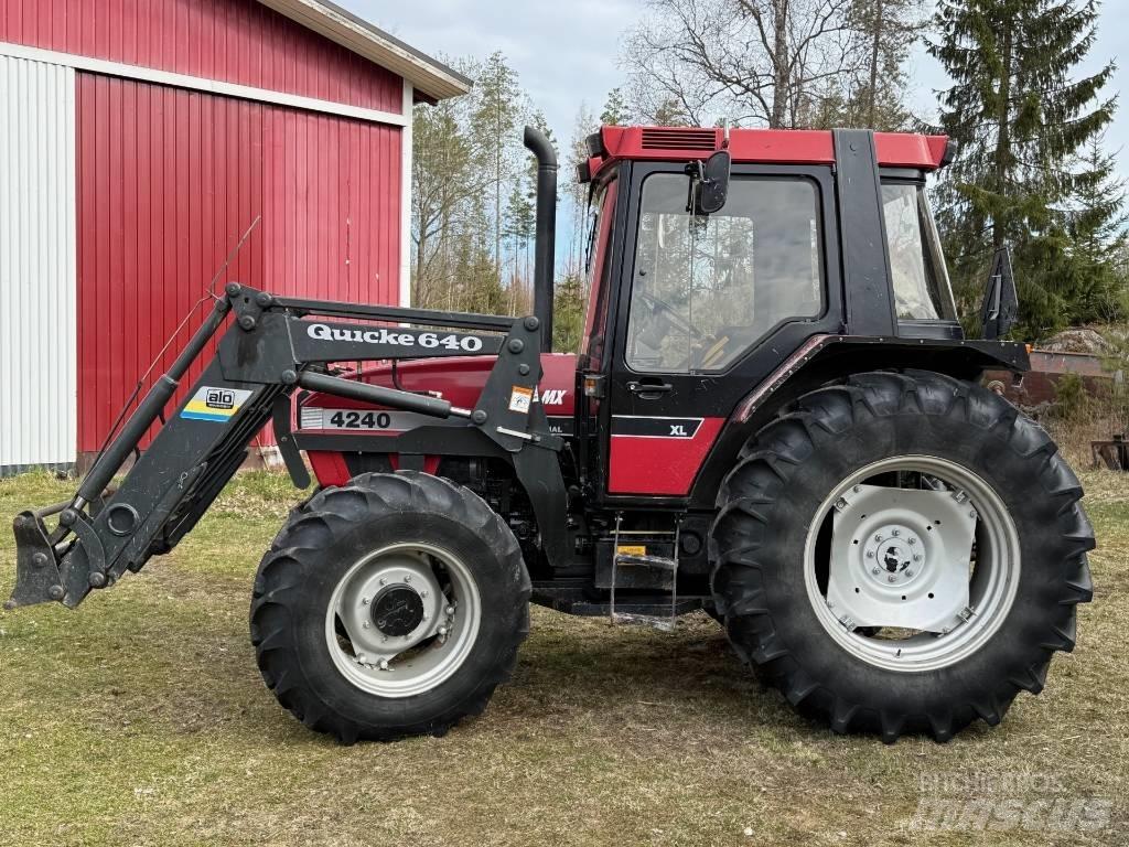 Case IH 4240 Tratores Agrícolas usados