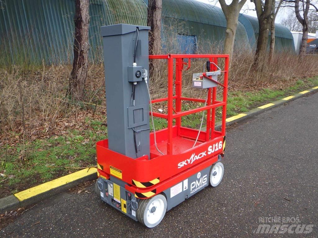 SkyJack SJ16 Plataformas de Mastro Vertical