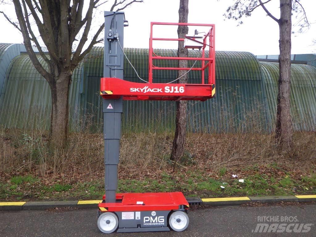 SkyJack SJ16 Plataformas de Mastro Vertical