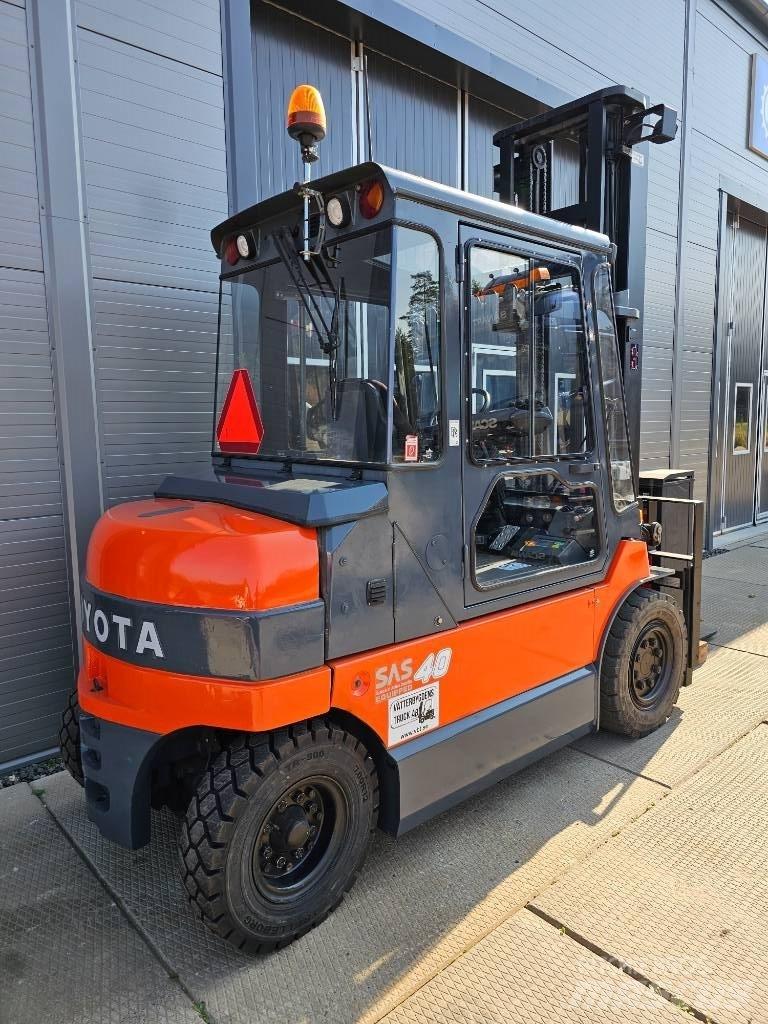 Toyota 7 FBMF 40 Empilhadores eléctricos