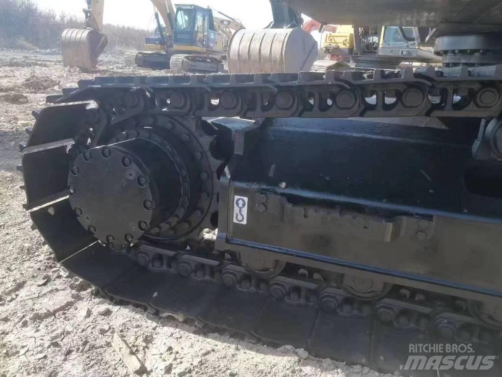 Hitachi ZX 200 Escavadoras de rastos