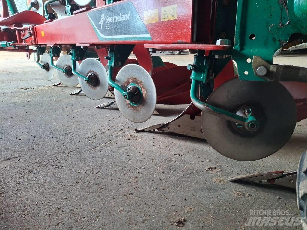 Kverneland ED85 Charruas reversíveis