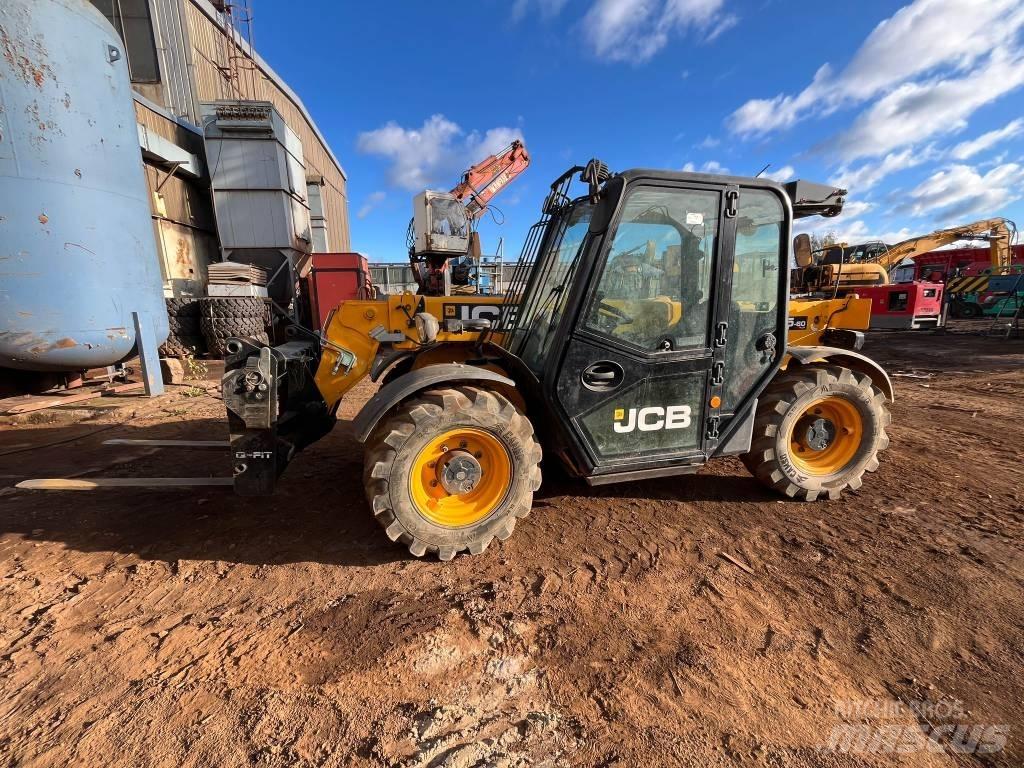 JCB 525-60 Agri plus Manipuladores telescópicos