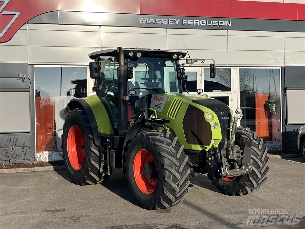 CLAAS Arion 640 Tratores Agrícolas usados