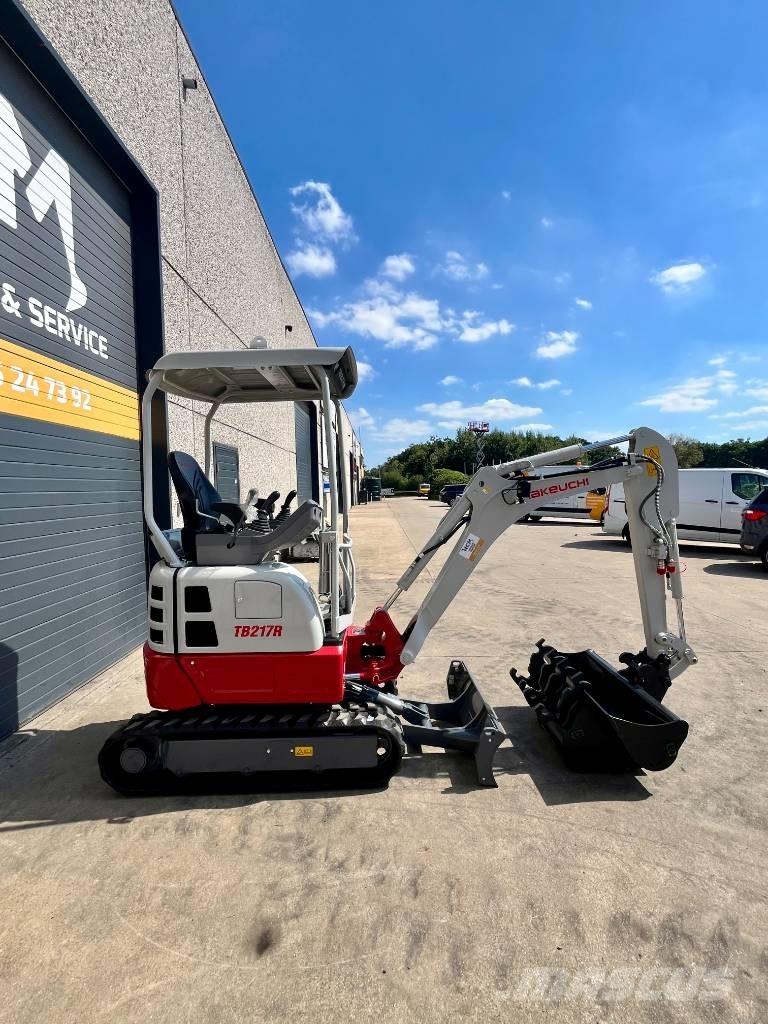 Takeuchi TB 217 R Mini Escavadoras <7t