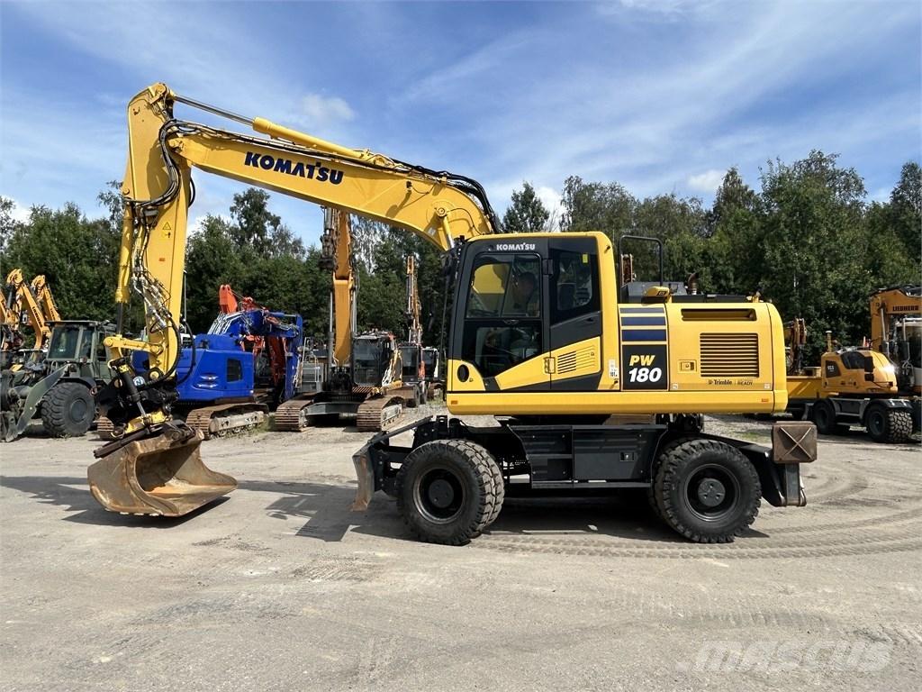 Komatsu PW 180-11 Escavadoras de rodas