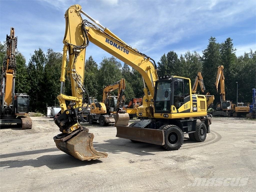Komatsu PW 180-11 Escavadoras de rodas