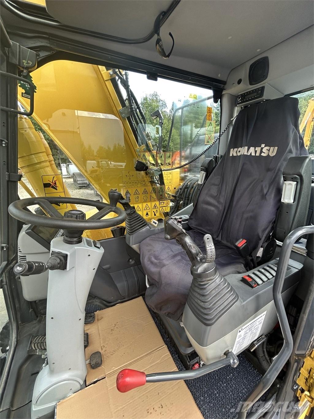 Komatsu PW 180-11 Escavadoras de rodas