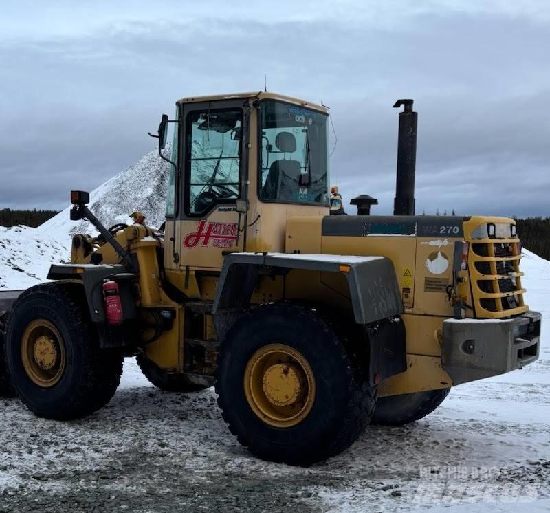 Komatsu WA 270 Pás carregadoras de rodas