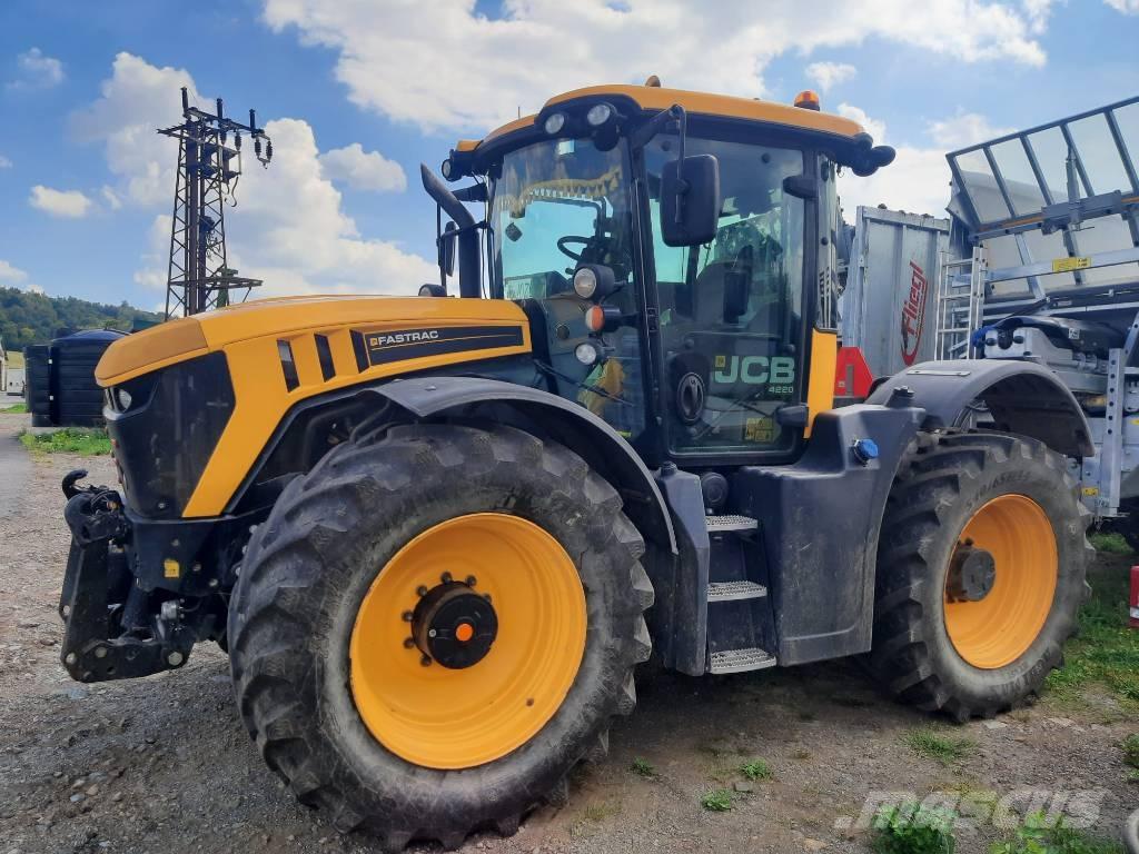 JCB Fastrac 4220 Tratores Agrícolas usados