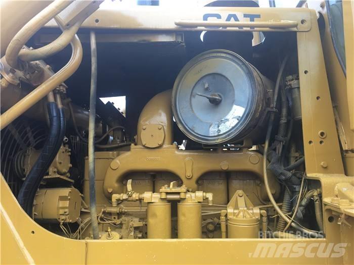 CAT D 8 H Dozers - Tratores rastos