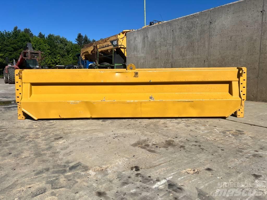 CAT 735 Portas traseiras

