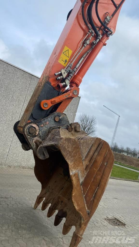 Hitachi ZX 300 LC-6 Escavadoras de rastos