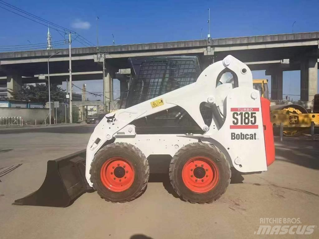 Bobcat S 130 Carregadoras de direcção deslizante