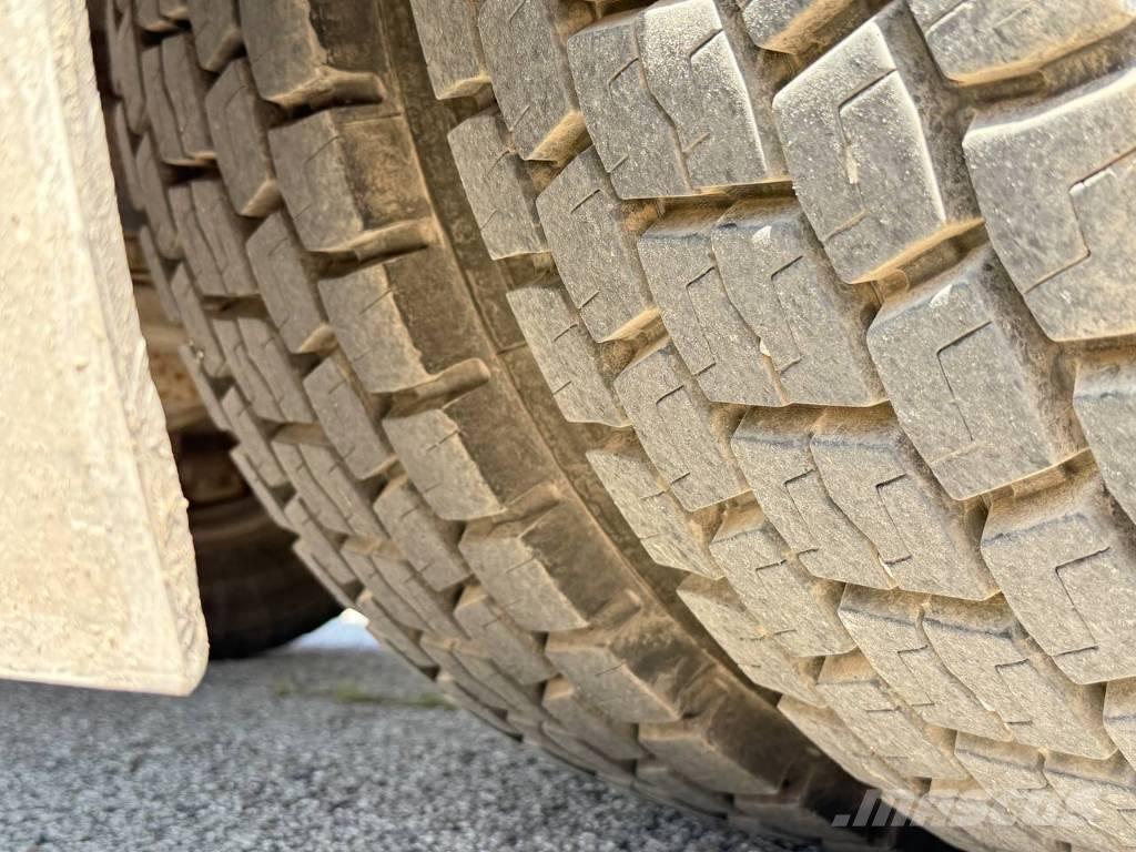 Volvo FL 240 Camiões Aspiradores Combi