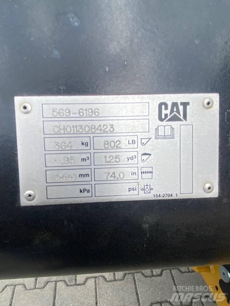 CAT 906 Pás carregadoras de rodas