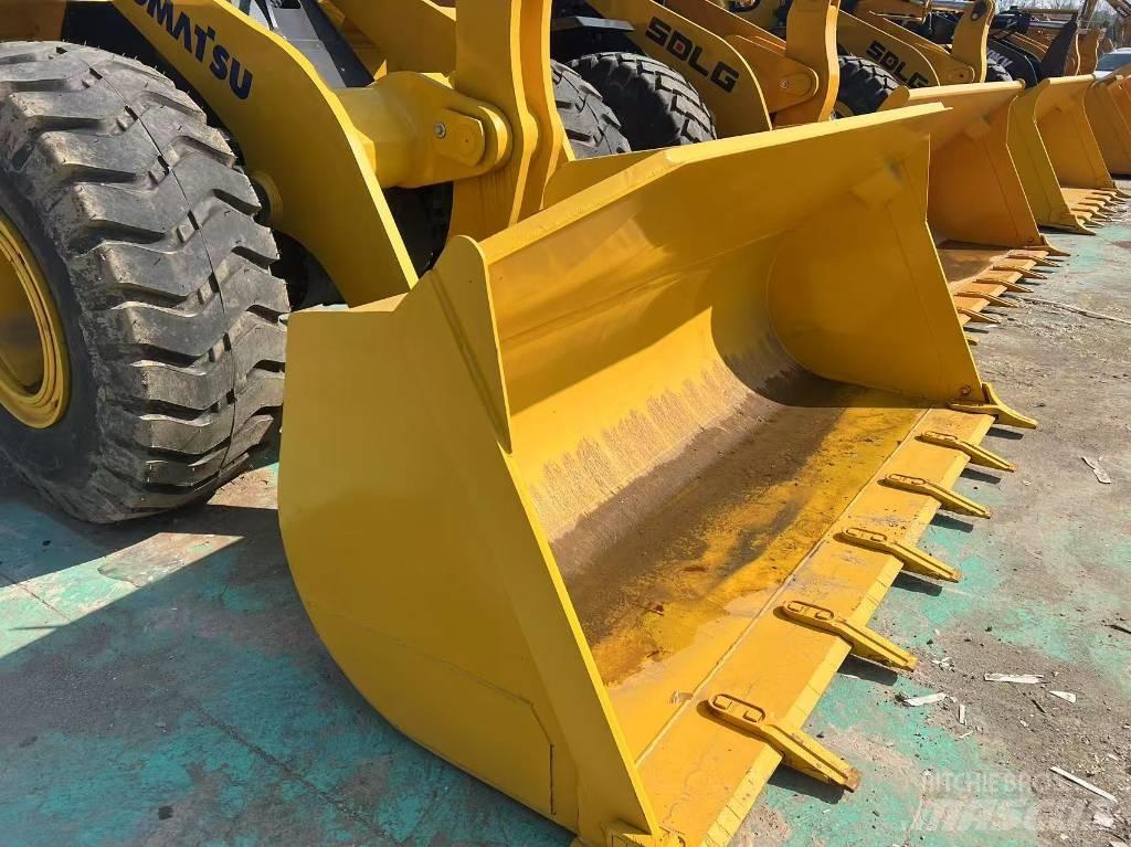 Komatsu WA 380 Pás carregadoras de rodas