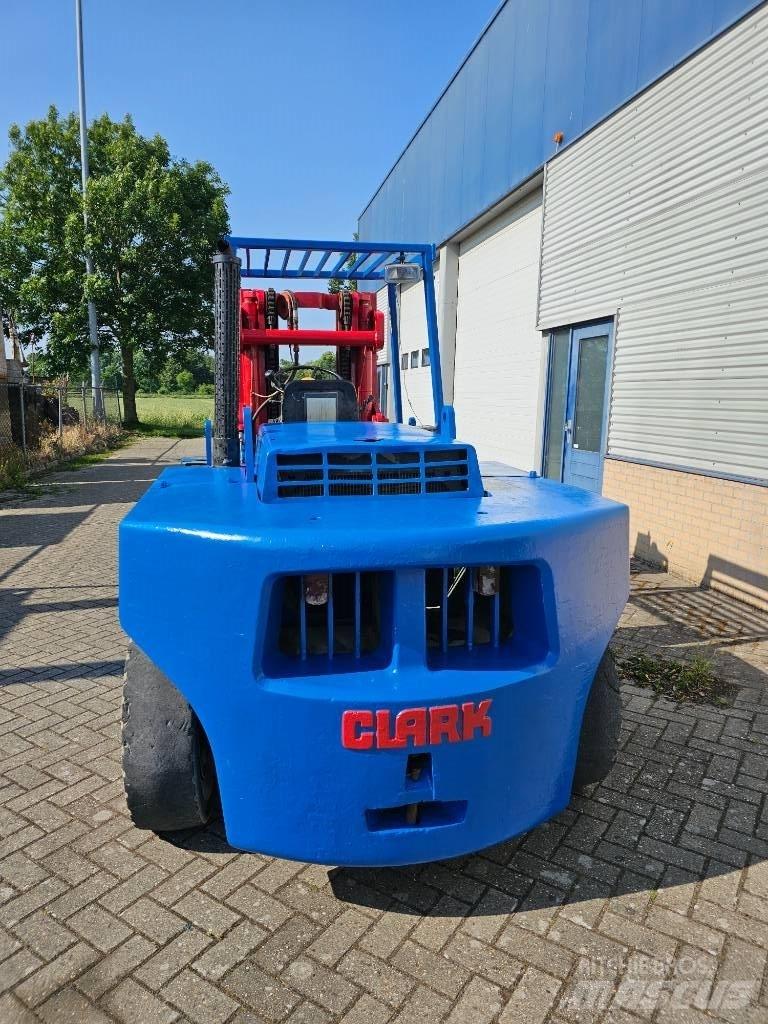 Clark DPH 70 Empilhadores Diesel