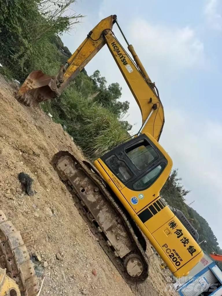 Komatsu PC 200-6 Escavadoras de rastos