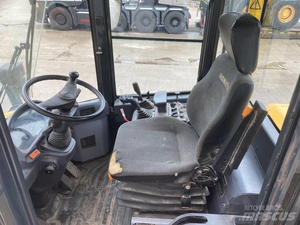 Komatsu WA 250 Pás carregadoras de rodas